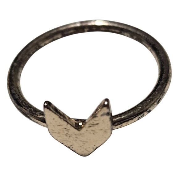 Geometric Arrowhead Ring Size 5.5 Gold Tone Minimalist Fashion Jewelry Women - Picture 1 of 4